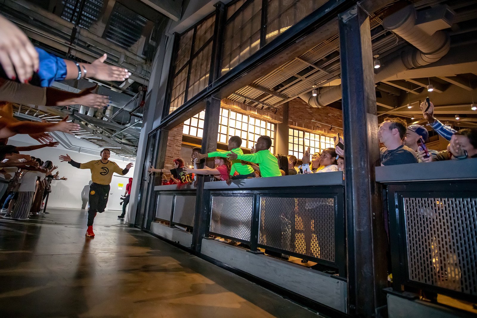 Premium fan experience by the athletes at the HOK-renovated State Farm Arena, home to the NBA Atlanta Hawks.