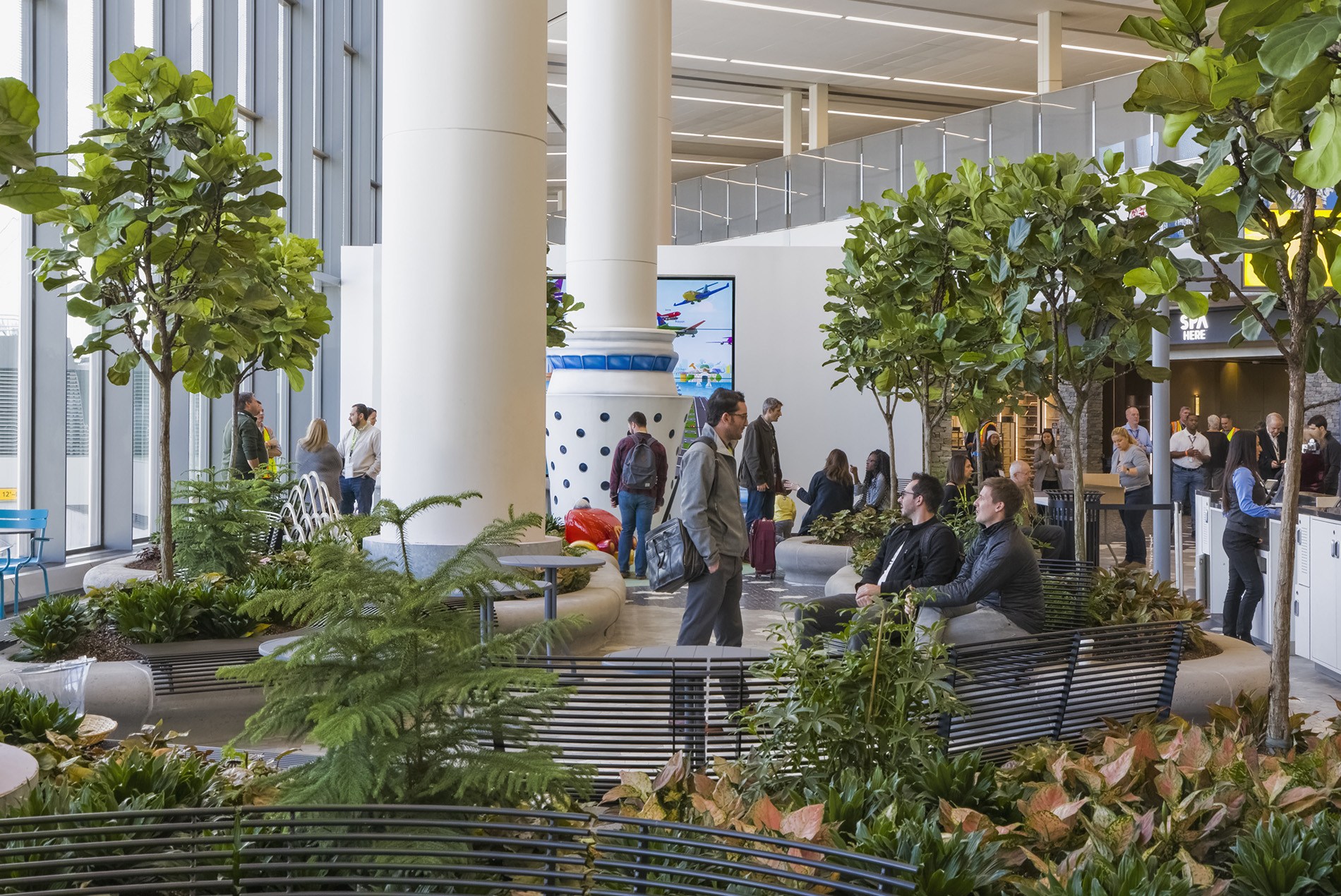 LaGuardia Airport New Terminal B Eastern Concourse Garden 1900