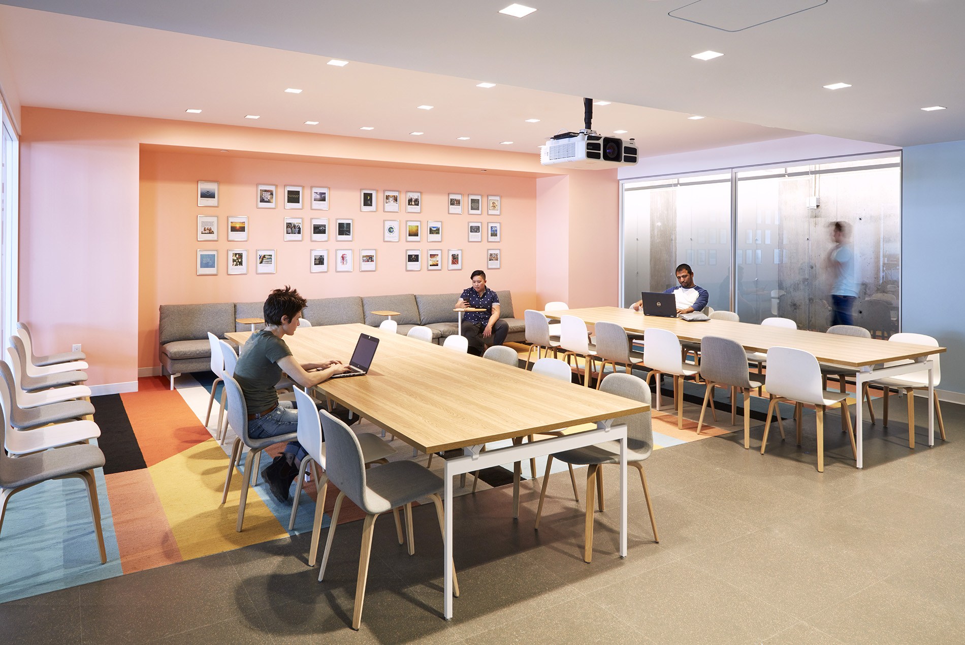 Dentsu Aegis Network Office - HOK