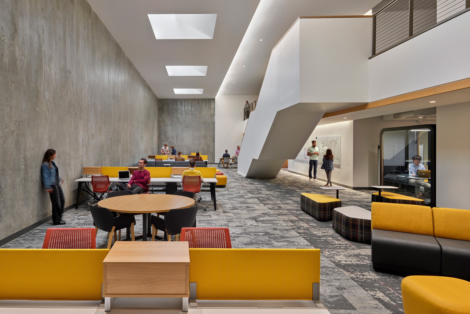 Collaboration spaces and quiet zones for work at the USC Viterbi School of Engineering Dr. Allen and Charlotte Ginsburg Human-Centered Computation Hall