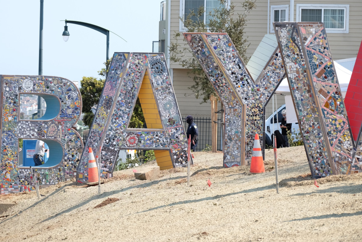 Bayview Iconic Gateway Opens in San Francisco's Bayview District - HOK