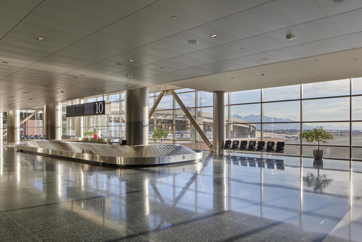 what airlines fly to brussels from us