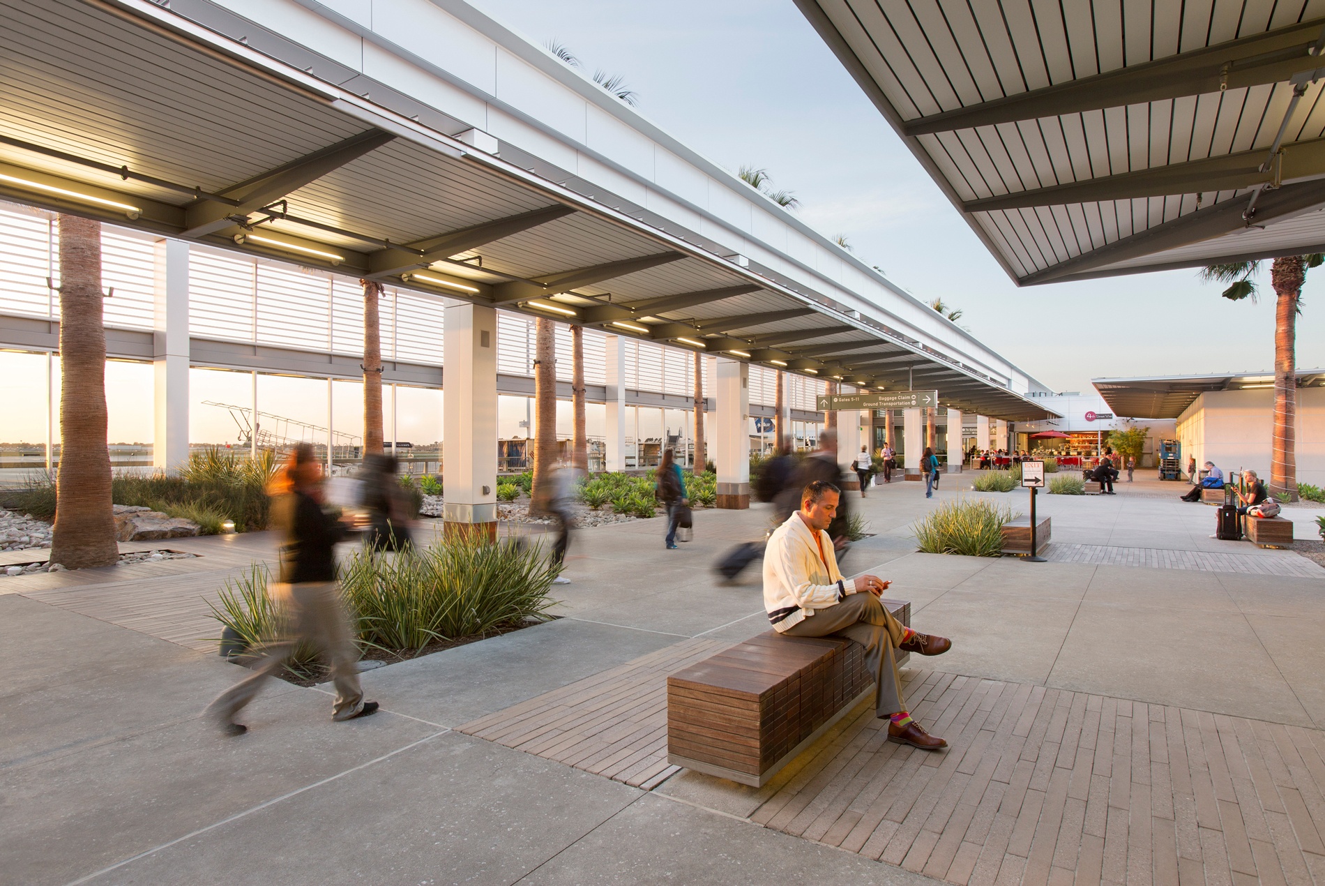 LB Airport NextConcourse 1900x1270 1