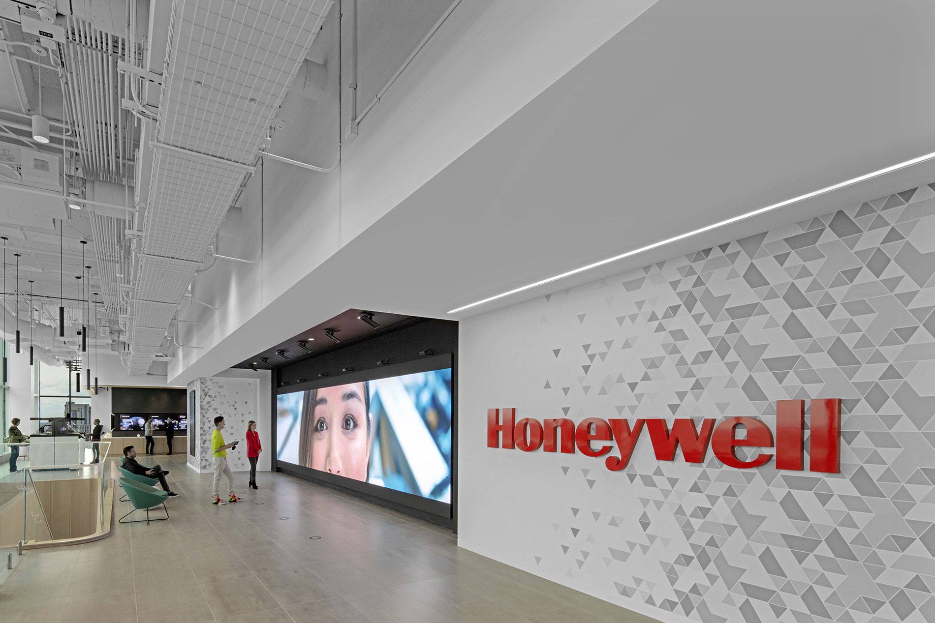 HOK-branded experience at the Honeywell Headquarters in Charlotte, North Carolina.