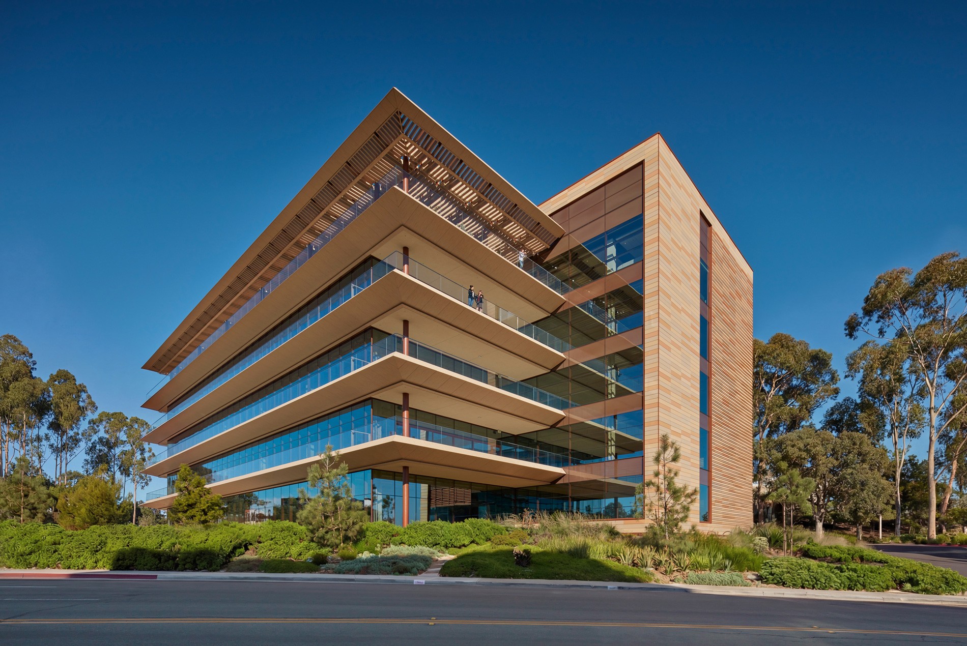 HOK-designed Longfellow BioTerra life sciences laboratory and office building in San Diego, California.