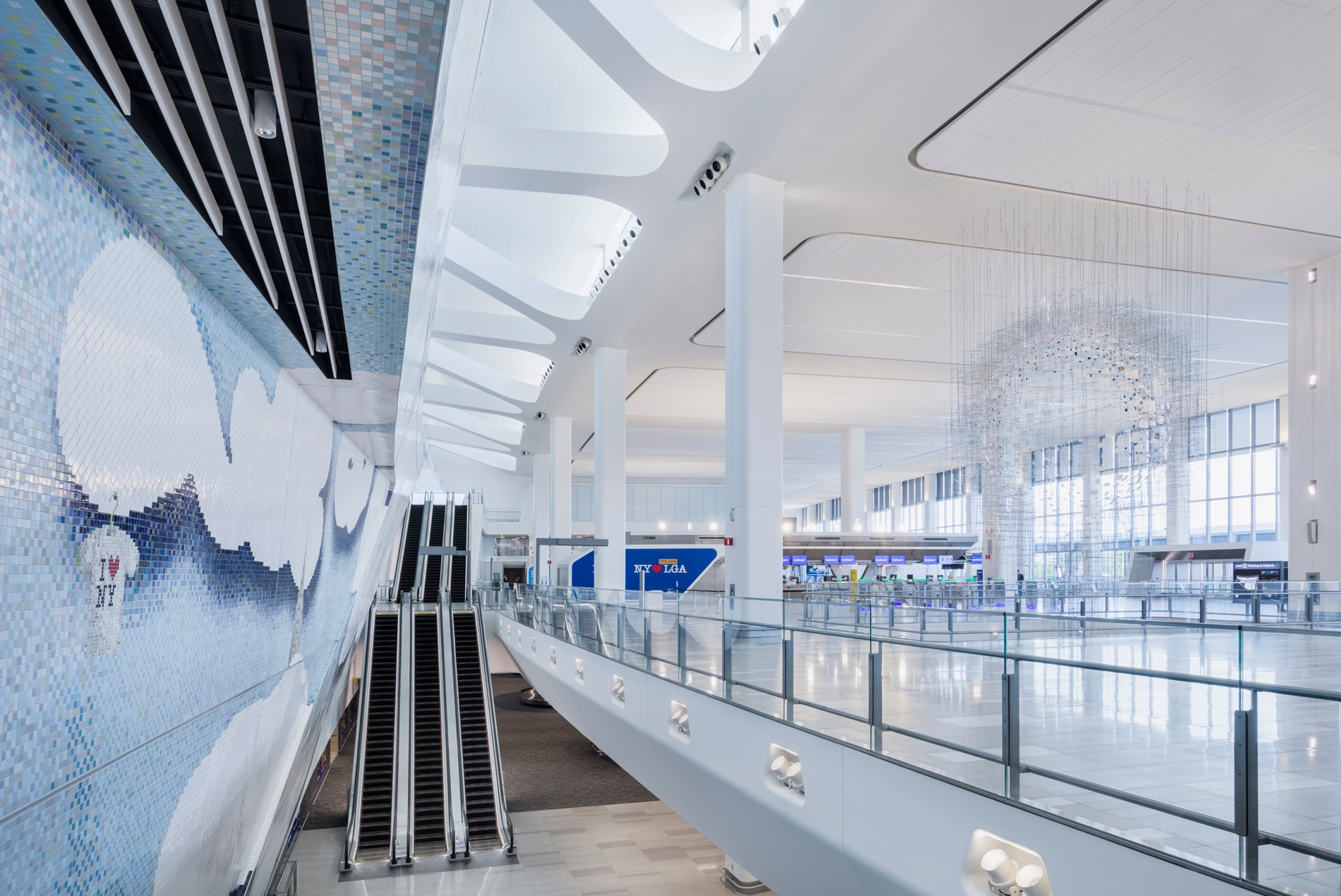 LGA headhouse