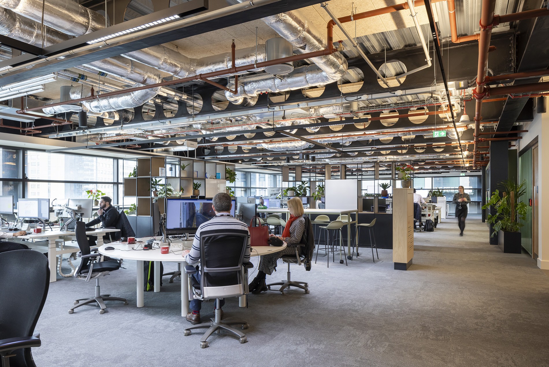 Workspaces at the Arup Office at One Centenary Way in Birmingham, UK designed by HOK