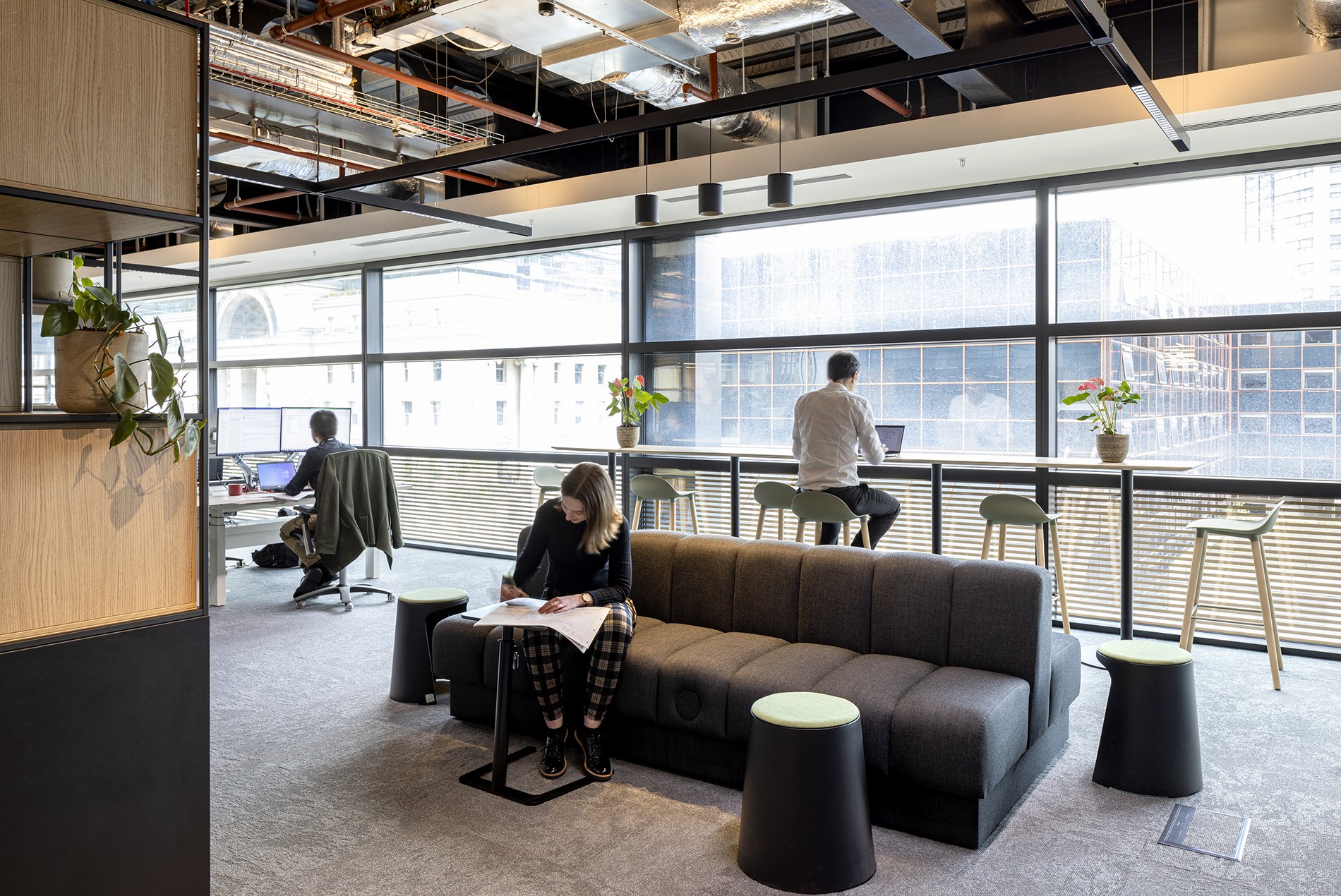 Quiet lounge space at the Arup Office at One Centenary Way in Birmingham, UK designed by HOK