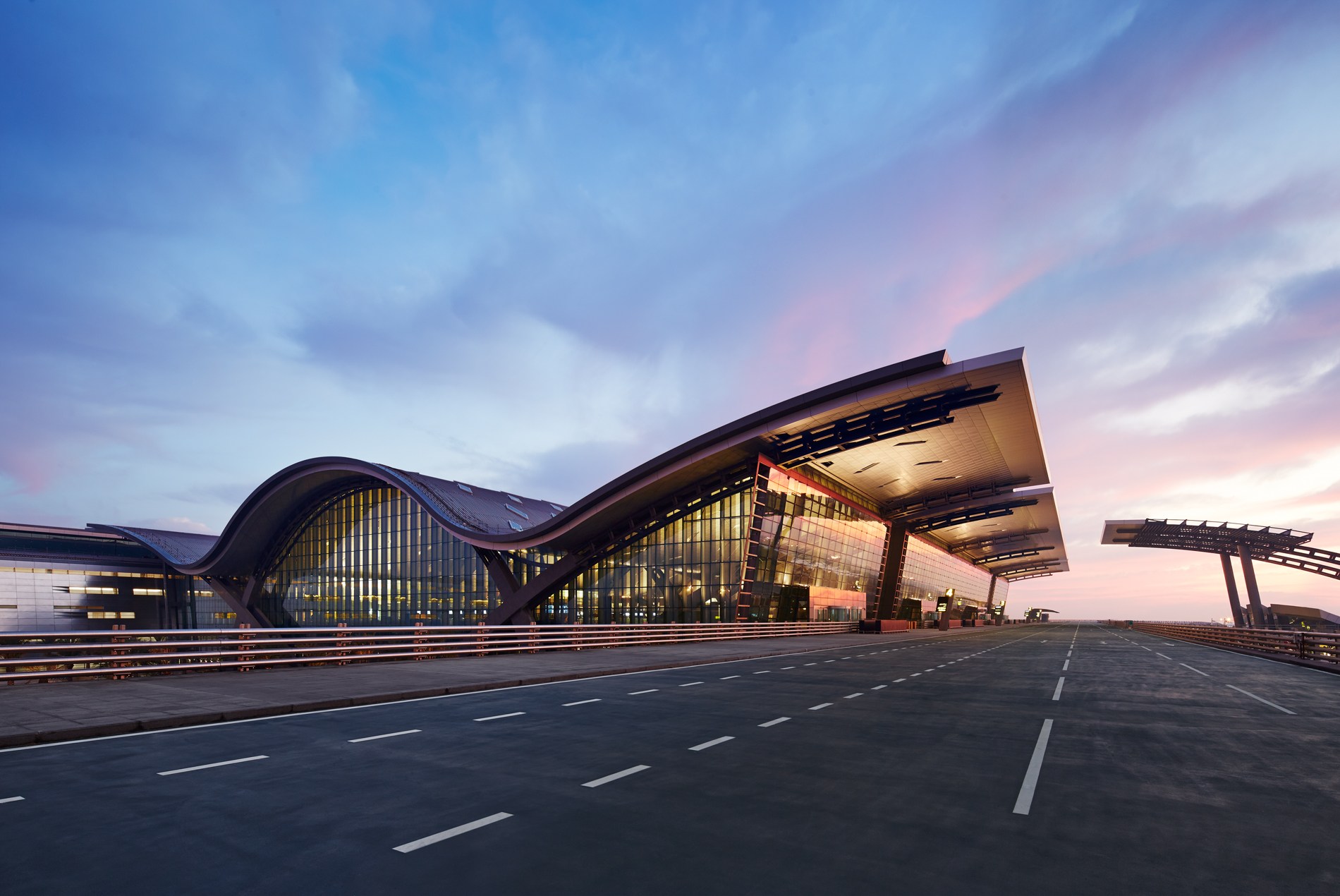 HOK-designed Hamad International Airport curbside departures drop off