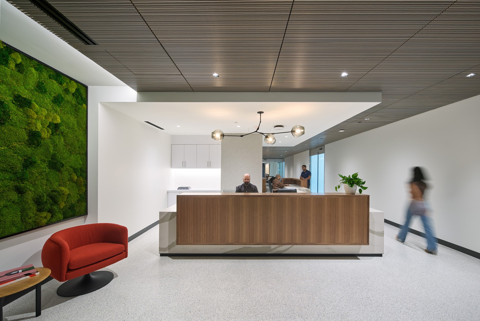 Lobby for the HOK-designed executive offices at San Francisco International Airport.
