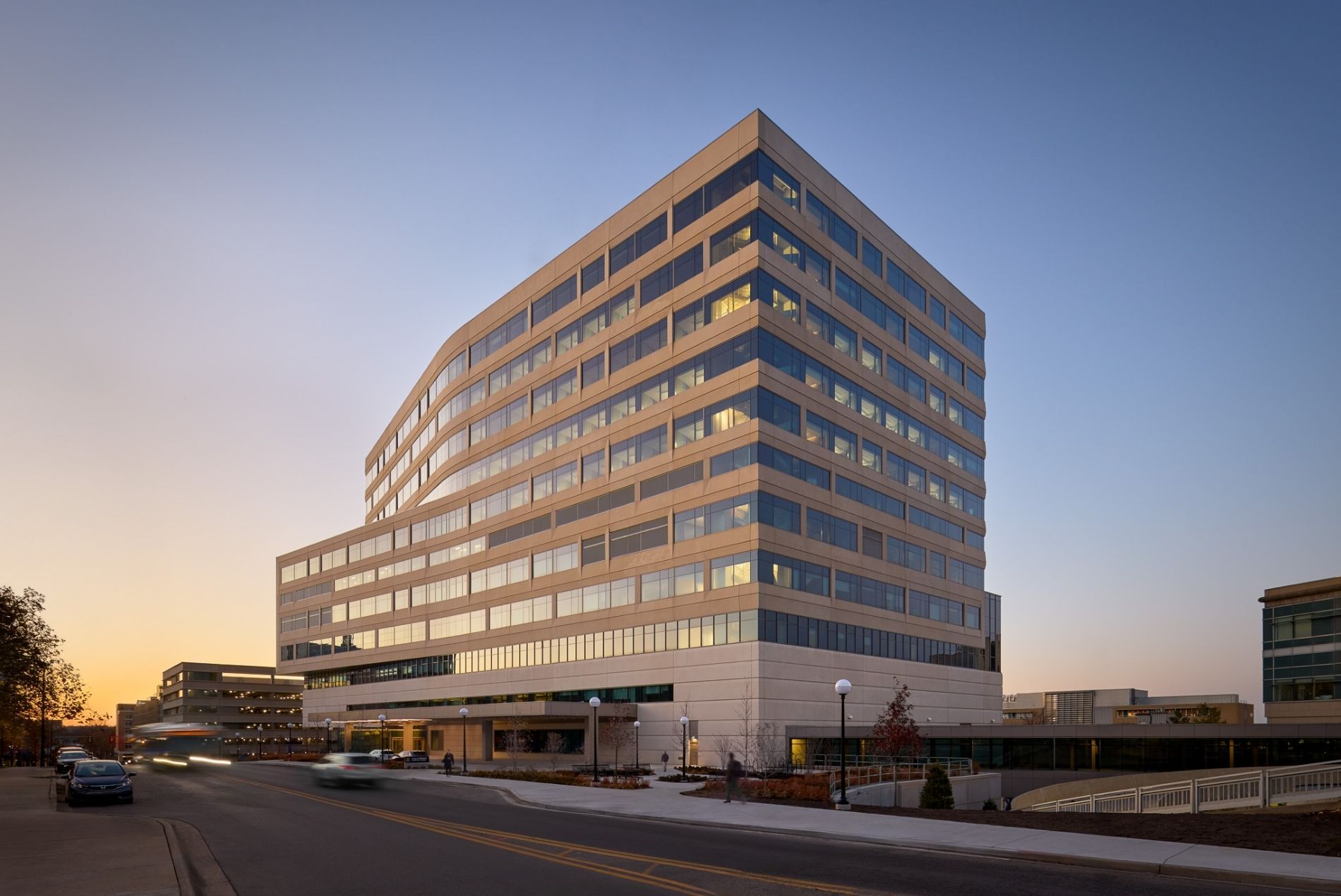 University of Michigan Medicine D. Dan and Betty Kahn Health Care Pavilion exterior
