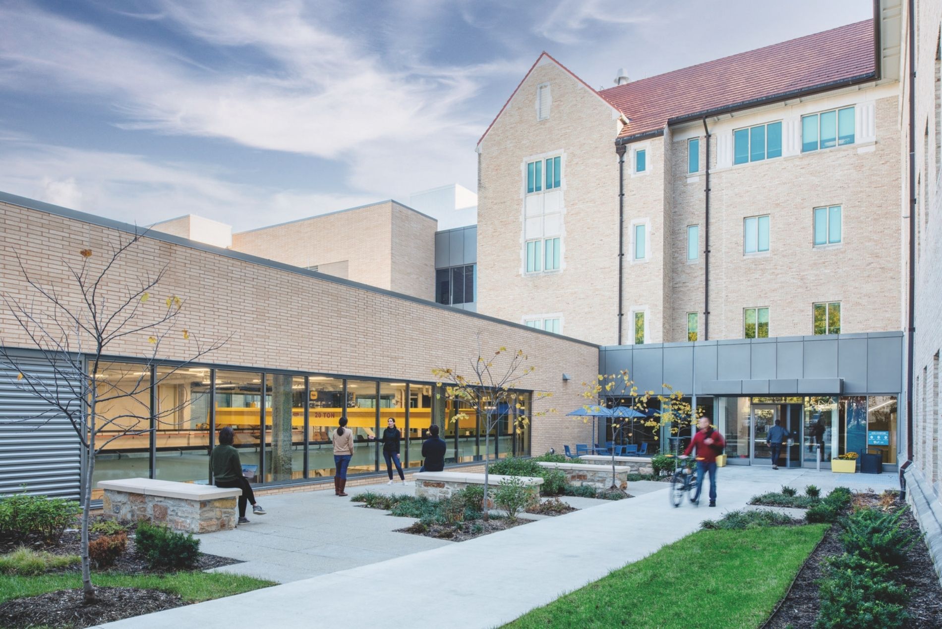 UMKC Robert W. Plaster Free Enterprise and Research Center exterior courtyard