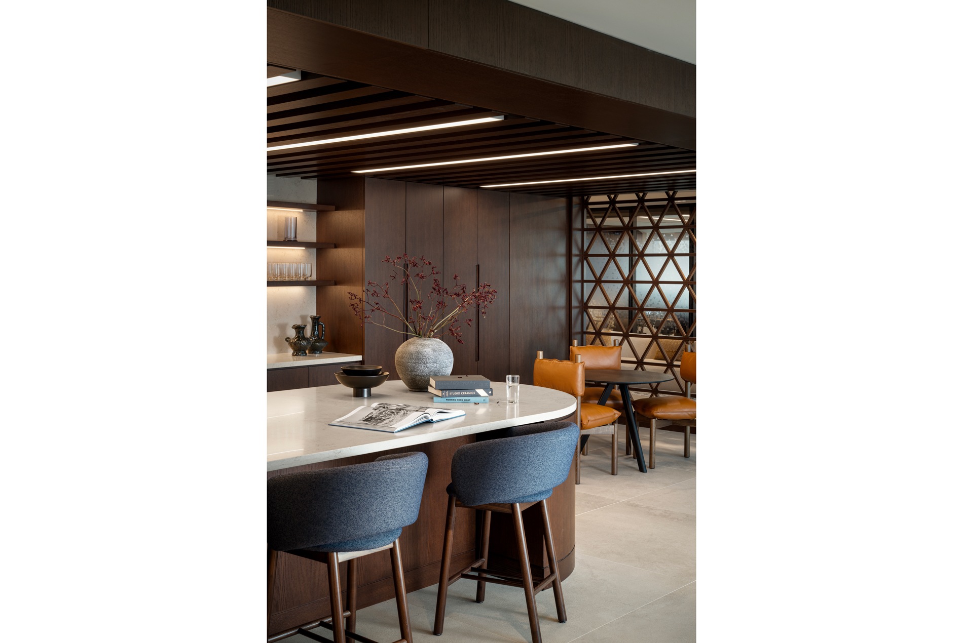 Client entertaining kitchen at HOK-designed Cassels law firm in Calgary