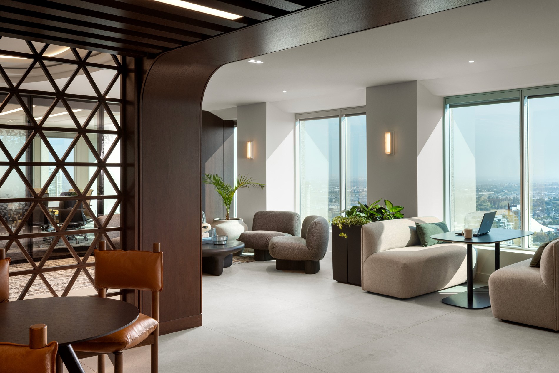 Client entertaining kitchen and lounge at HOK-designed Cassels law firm in Calgary