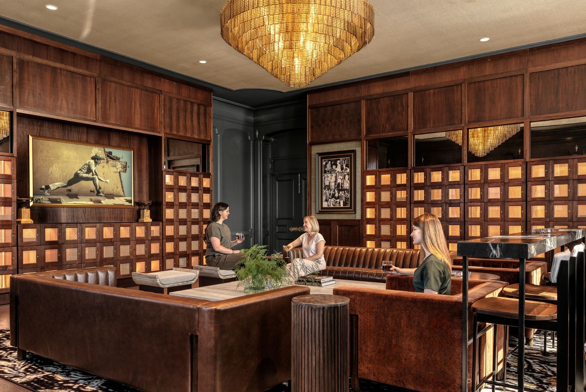 Missouri Athletic Club Clayton interior cigar lounge