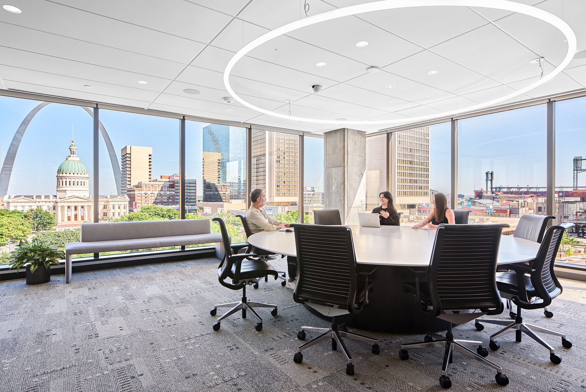 HOK St. Louis Office interior the Arch conference room