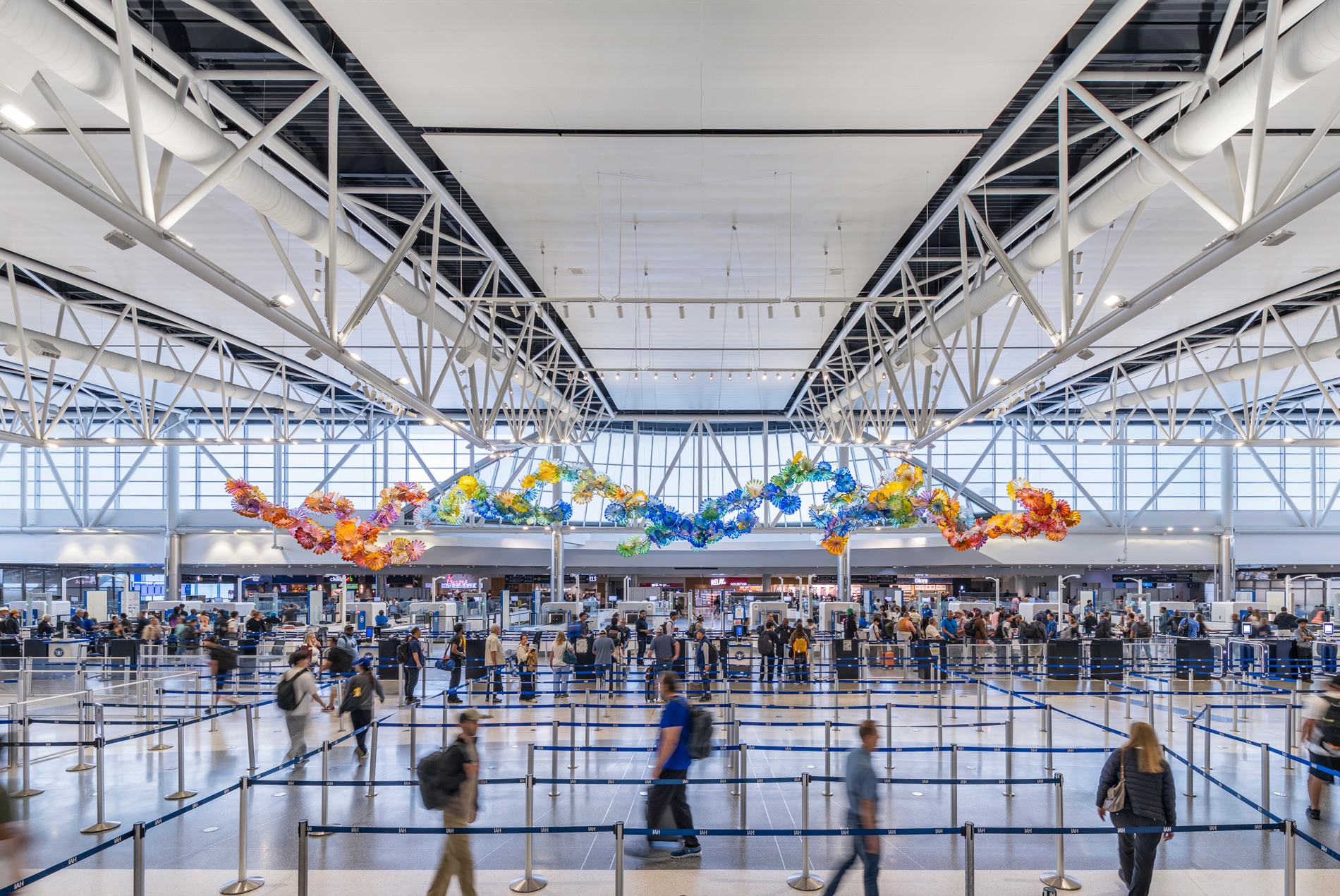 HOK-designed International Central Processor and Federal Inspection Services Building at George Bush Houston Intercontinental Airport