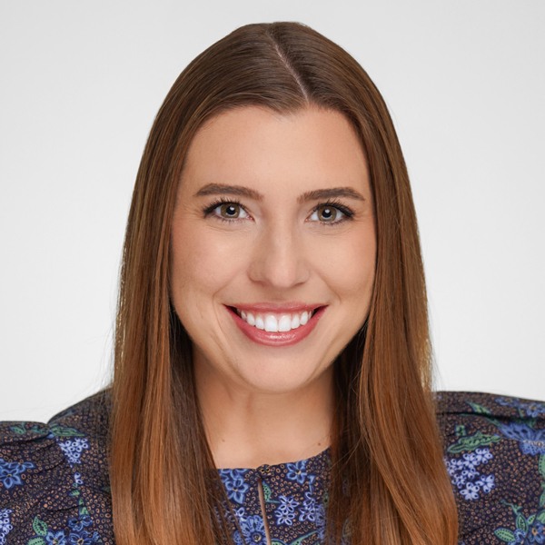 Headshot of Elizabeth Baxter, HOK sustainability leader